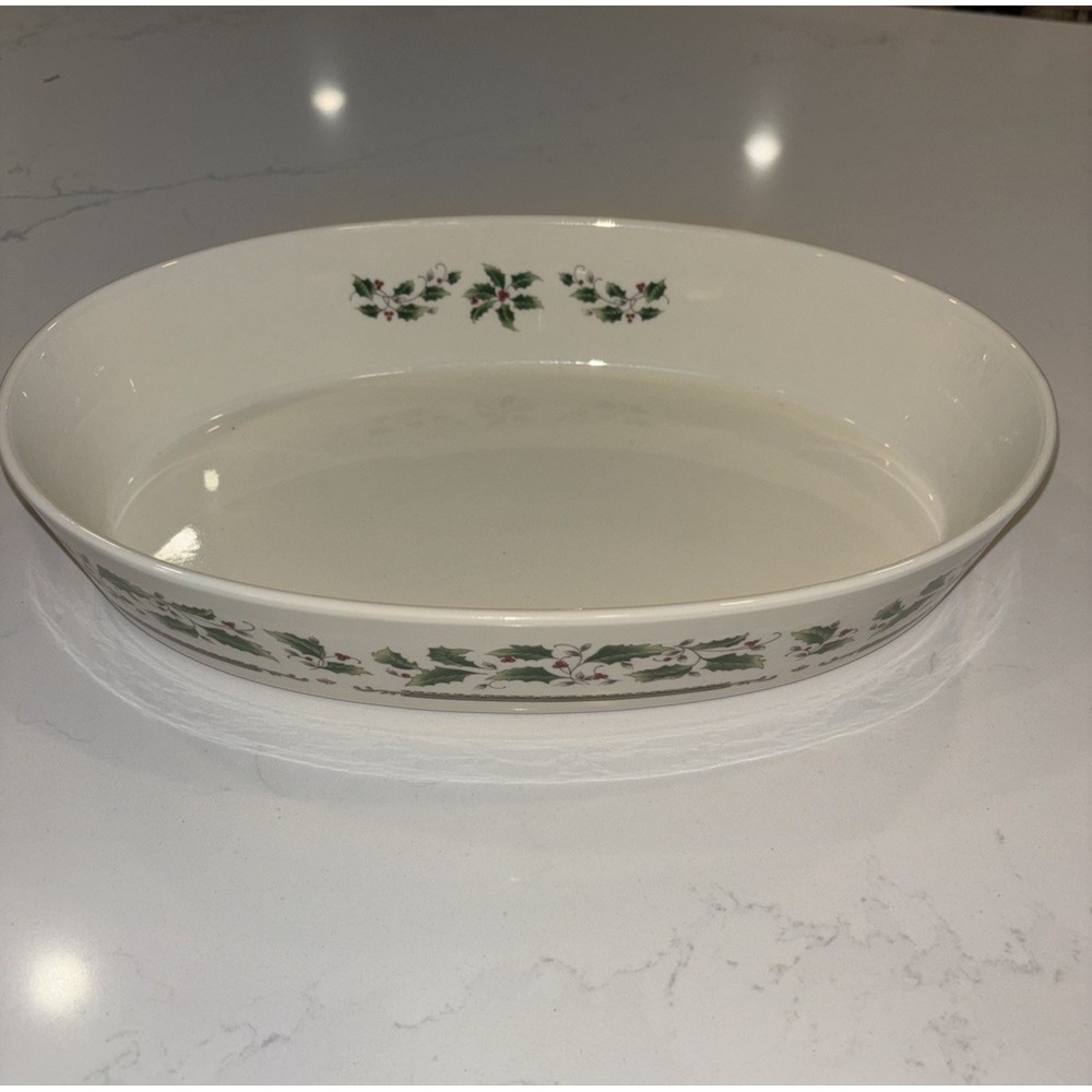 Royal‎ Limited Holly Holiday 13" Oval Baker Oven & Microwave Safe